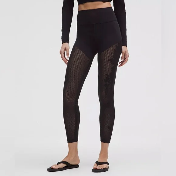 Lululemon RevealKnit Floral High-Rise 7/8 Tight - Picture 1 of 4